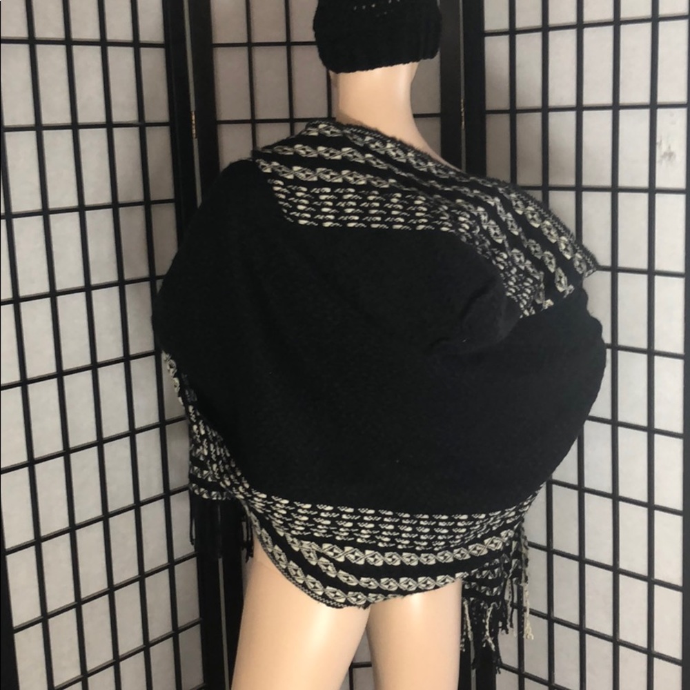 Scarf - Picture 2 of 3